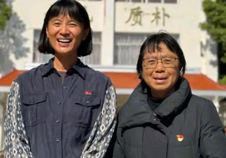 向华坪县捐赠100万的宋佳，曾靠小三成功上位，如今却成了大赢家