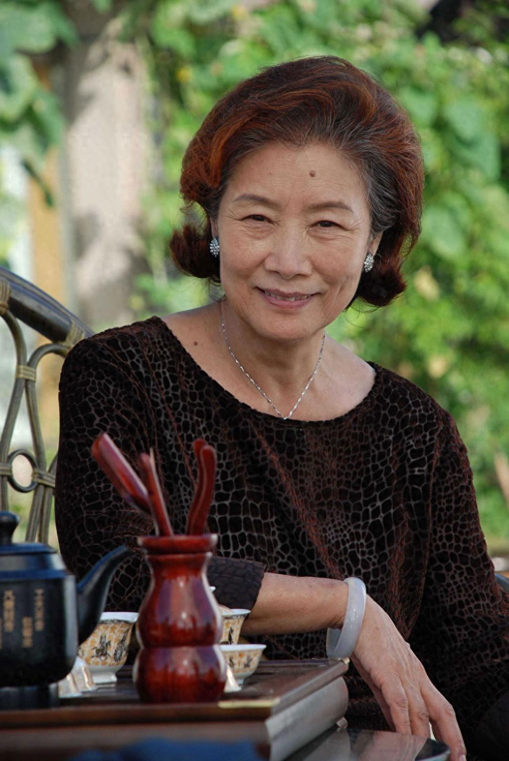 “人生赢家”吕中：儿子是导演，儿媳是影后，女儿是她最大的骄傲