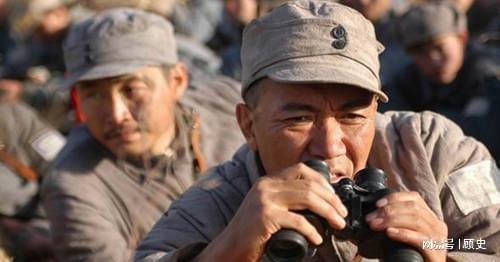 李云龙在缴获日军冬装后，为什么无人敢穿？师长：我差点就交代了