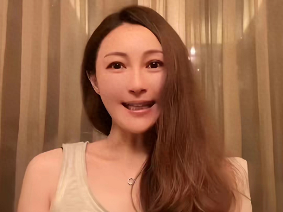 看了42岁转行当导演的姚笛，感叹马伊琍当年那句话，真是一针见血
