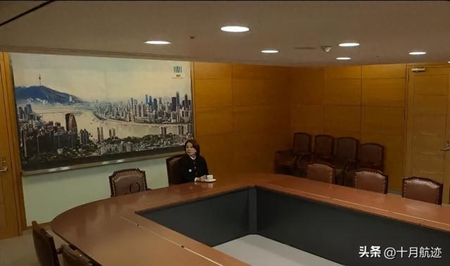 偷上瘾了？韩剧居然用重庆冒充首尔，还装模装样P了座山