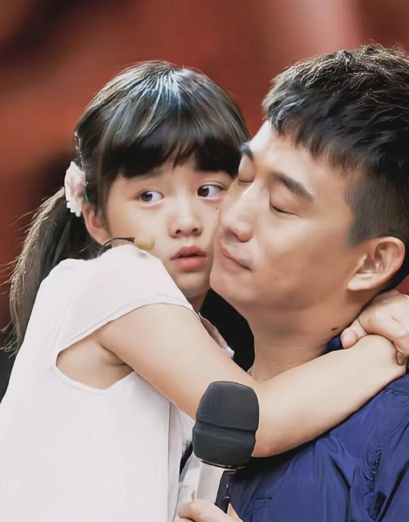 同样是星二代差距好大：一个被陆毅宠成公主，一个为黄磊荒唐买单