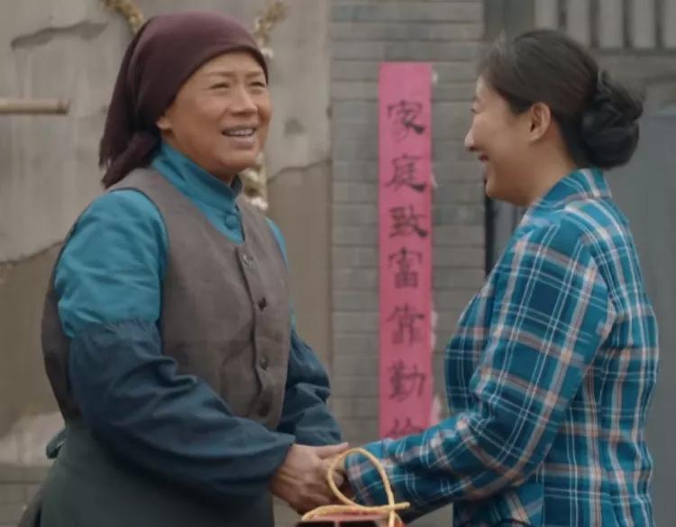 一颗老鼠屎！央视《故乡的泥土》最多余角色，国家一级演员救不了